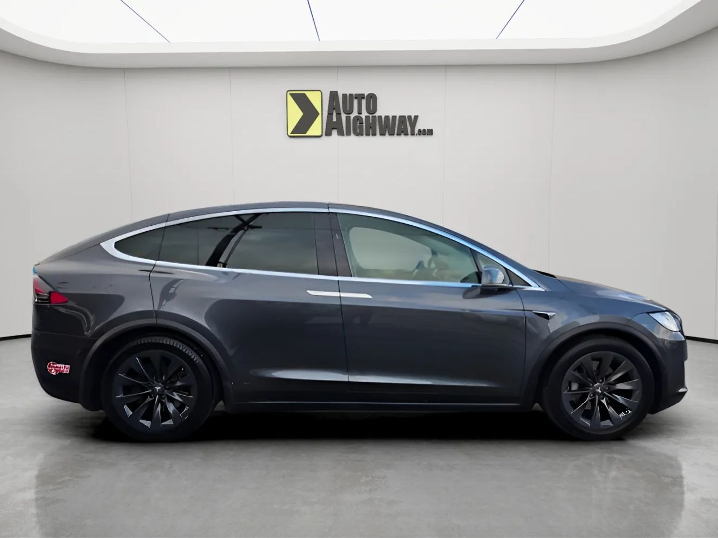 tesla model x 2018 5YJXCAE28JF136174 image tesla model x 2018 5YJXCAE28JF136174 image